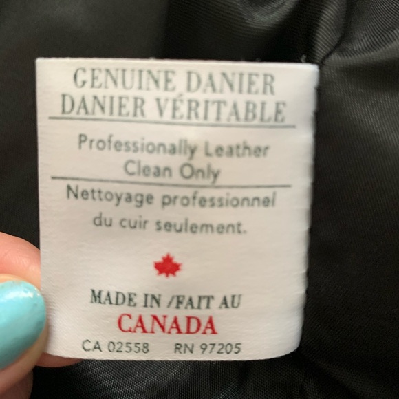 Danier Black Genuine Leather Jacket - Picture 5 of 8